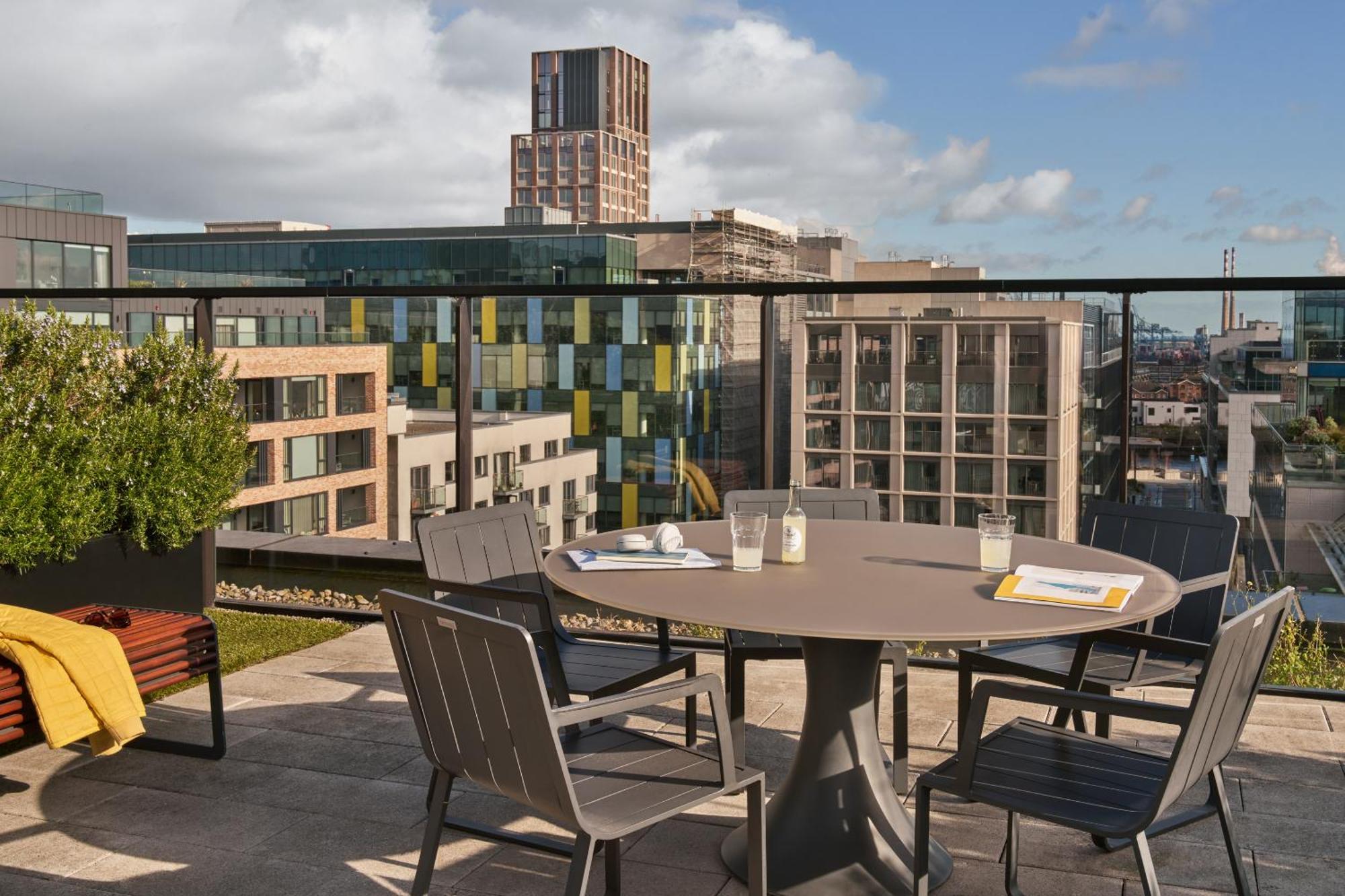 Britain Quay, Sonder Apartments By Marriott Bonvoy דבלין מראה חיצוני תמונה